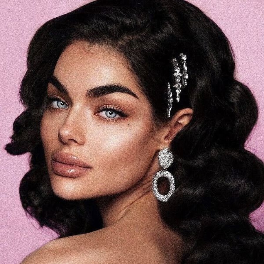 Rachel Ostovich on weighing in the lower