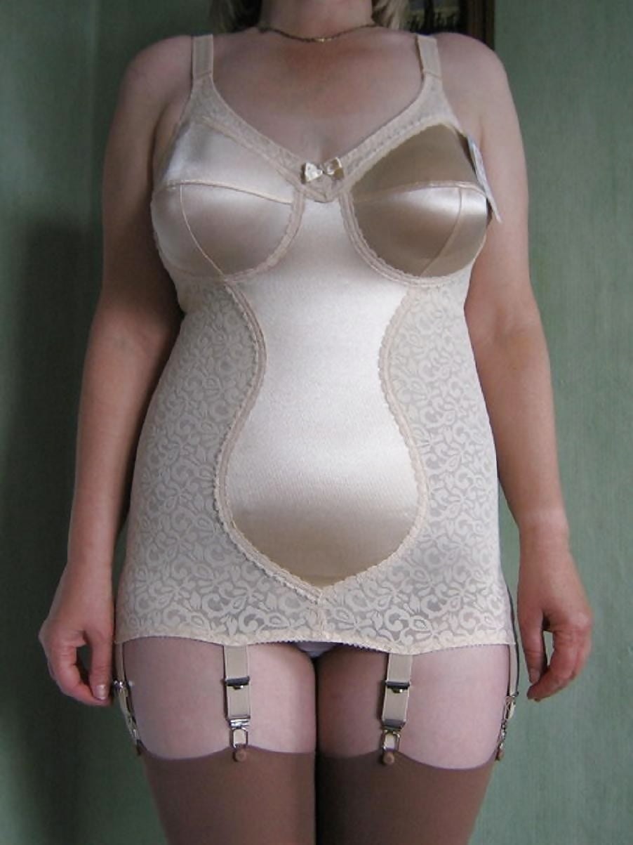 Demmi Blaze (Demmi Blaze) Huge Boobs and Samantha Lily