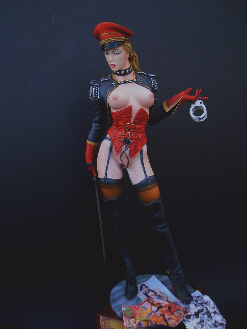 Sophie Di spread her legs