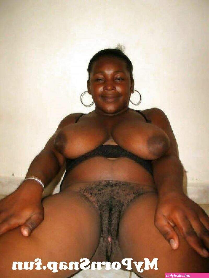 Apskirting Mature Africa