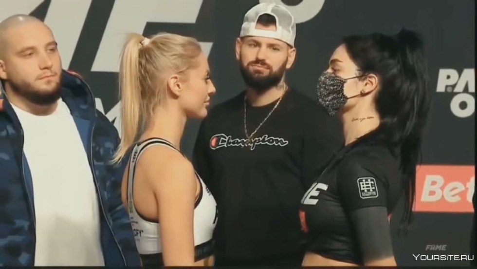 Kamila Smoguletsk MMA