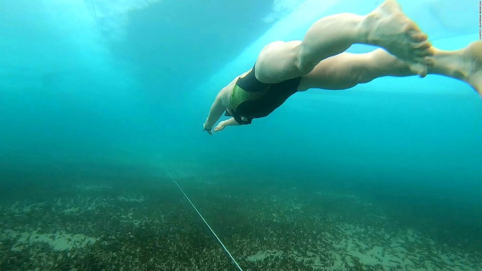 Jonna Jinton in a swimsuit