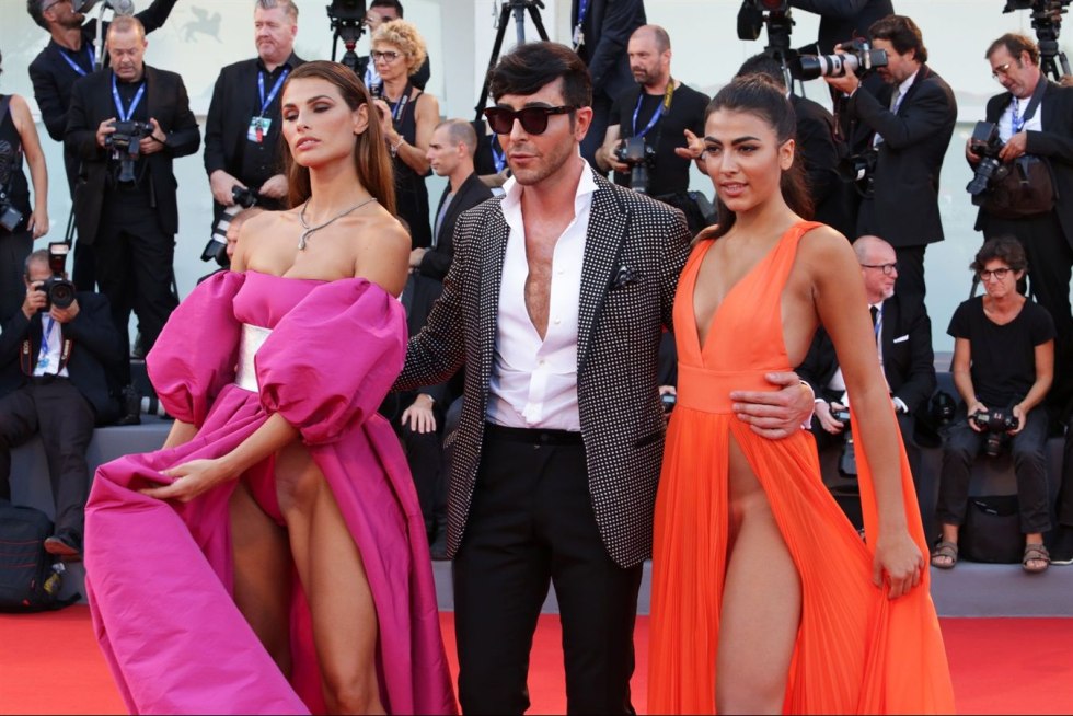 Model Joanna Krupa XXX