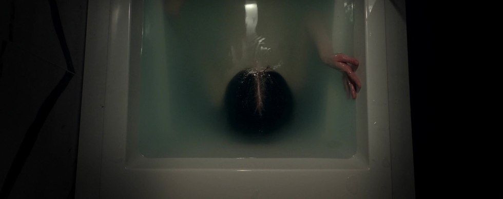 India Ashili hot legs naked