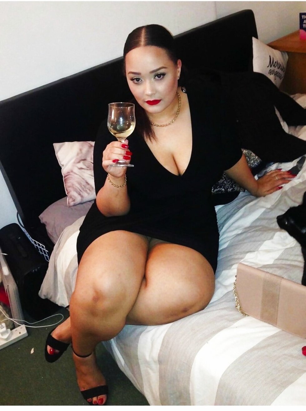 Sarah Jay with legs spread