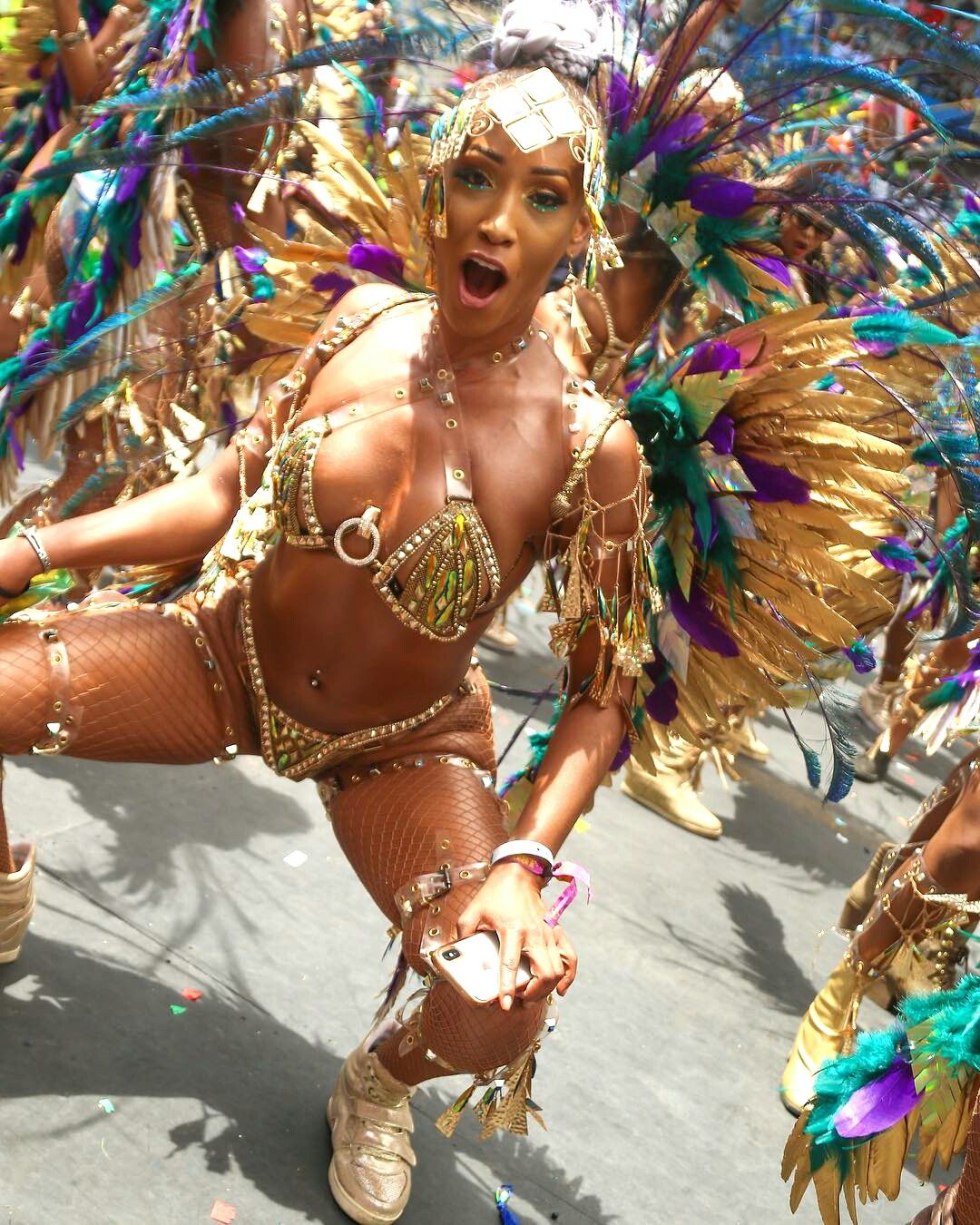 Andrea Martins Brazili Carnival