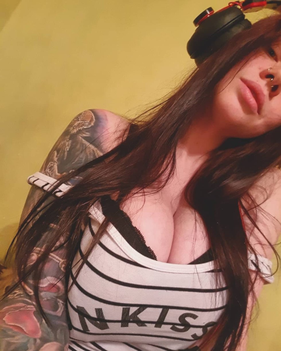 Natalia Polyakova Natalia Polyakova Tits