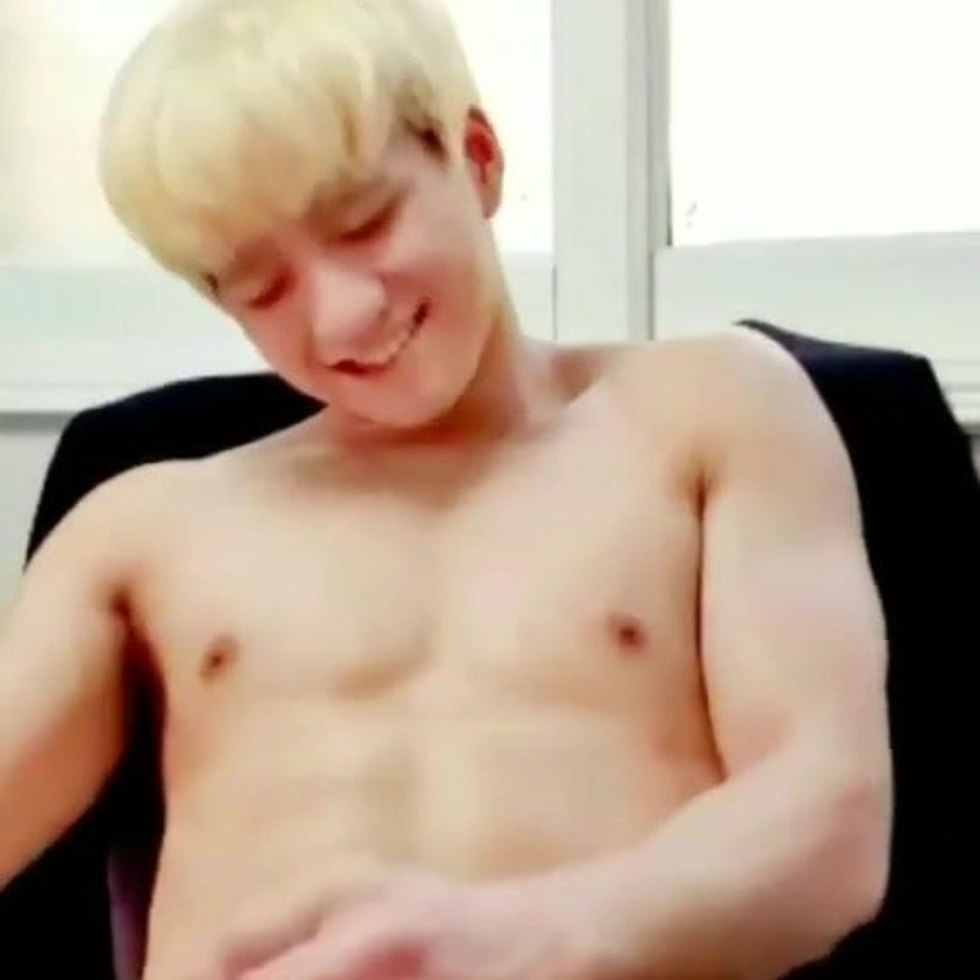 Handjob of Korean guys