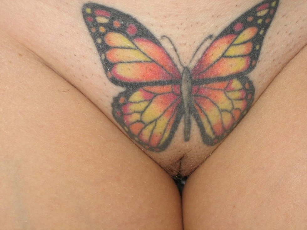 Bubka tattoo on the pubis
