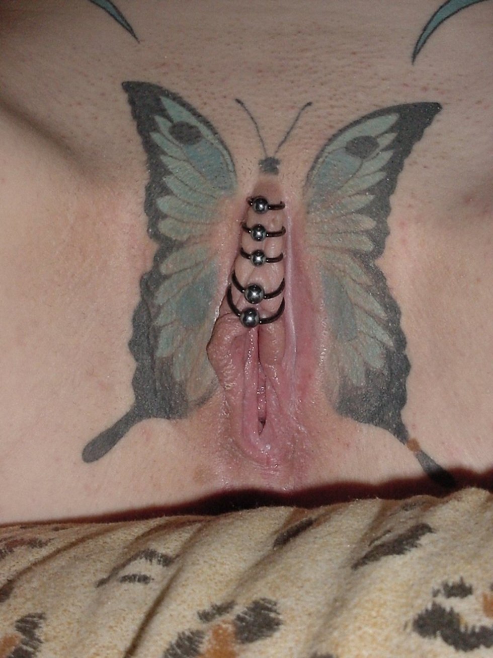 Women's tattoos on the vagina