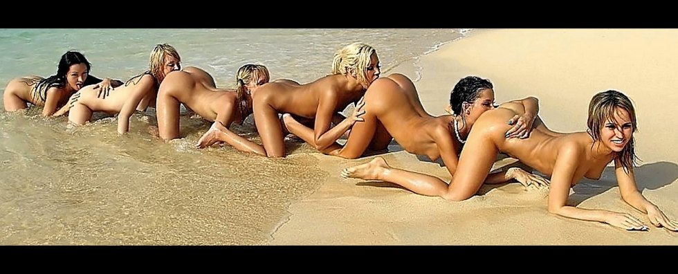 Melanie Roberts Nudist