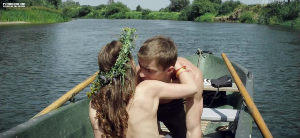 Ingrid Olerinskaya naked on a boat