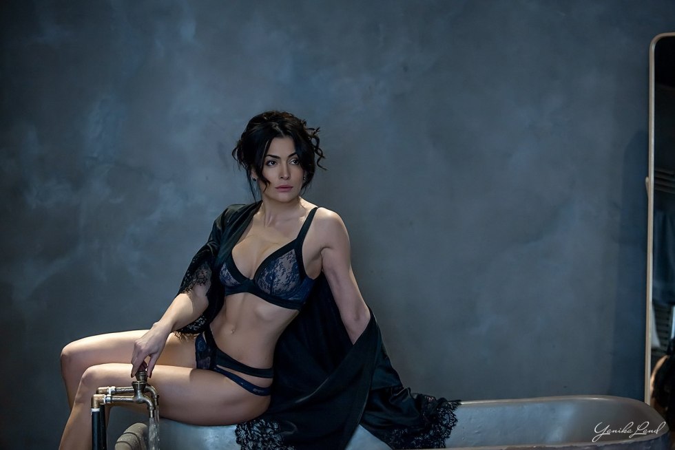 Jessica Bartlett Hot