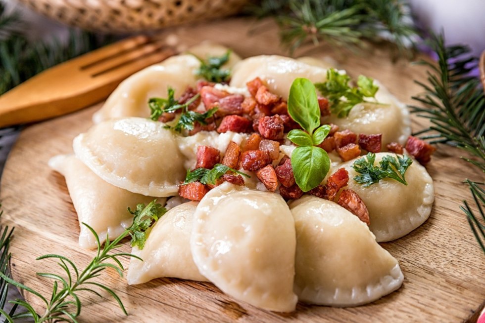 Delicious food pictures to raise dumplings appetite