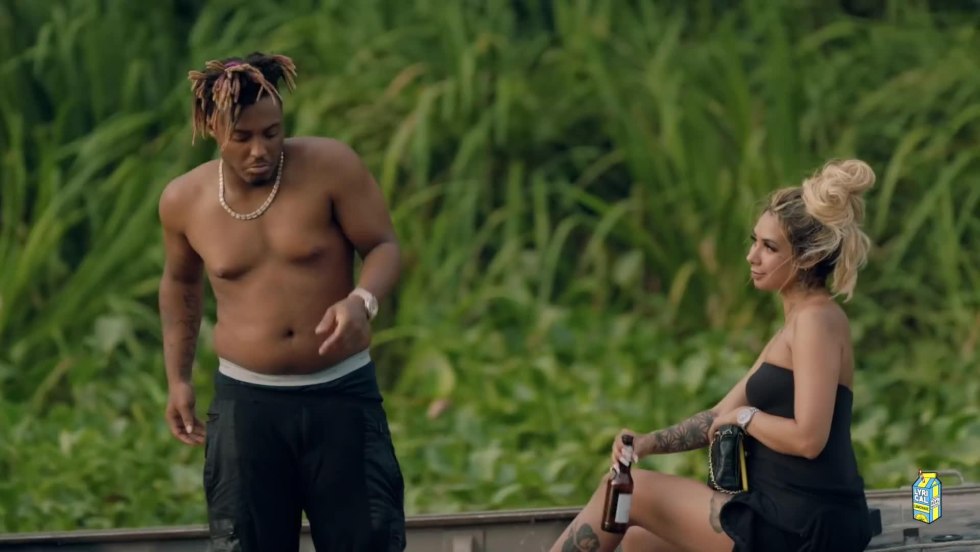 Shampoo detox in a jar