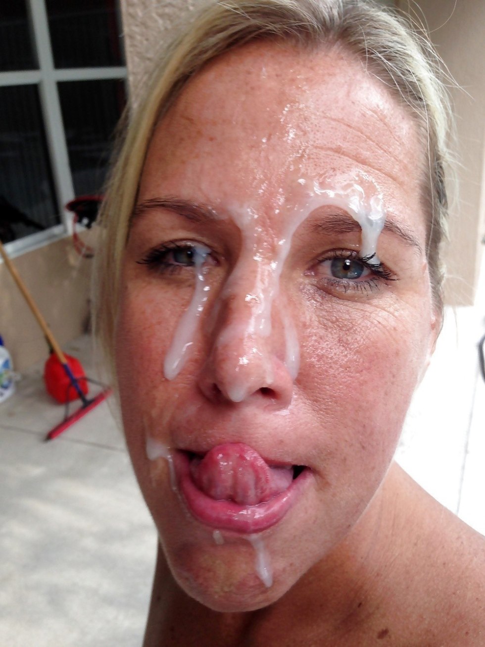 Wife Cum Facial Full shapes