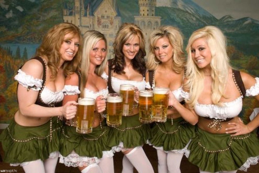 Octoberfest Germany beer boobs