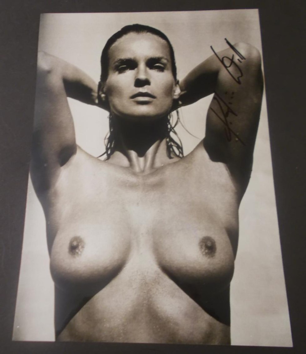 Mature juicy boobs and pussy