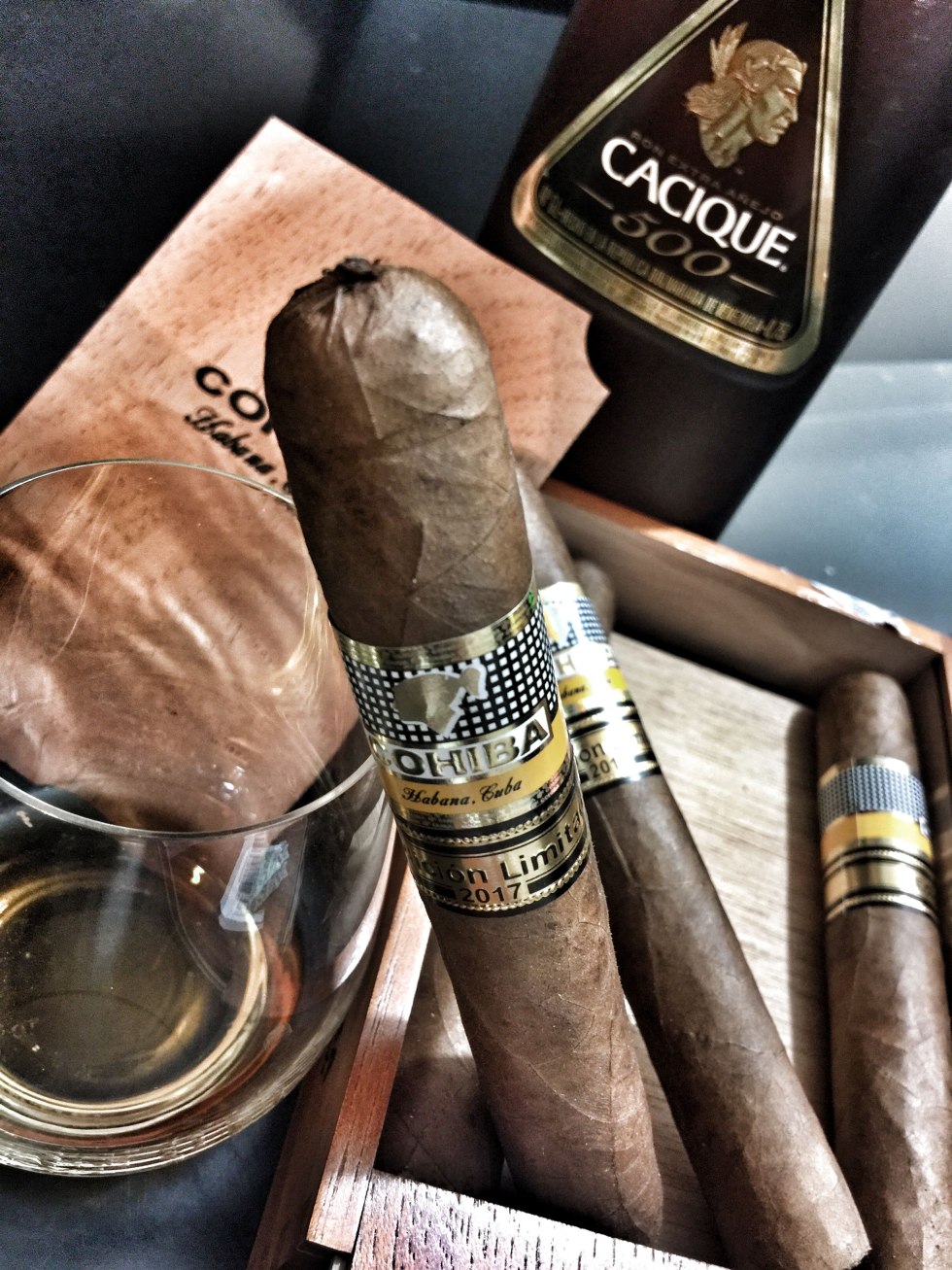 Glamorous girls blowjob