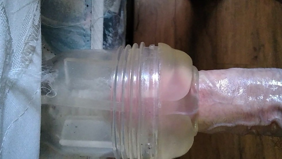 Cumshot inside the vagina