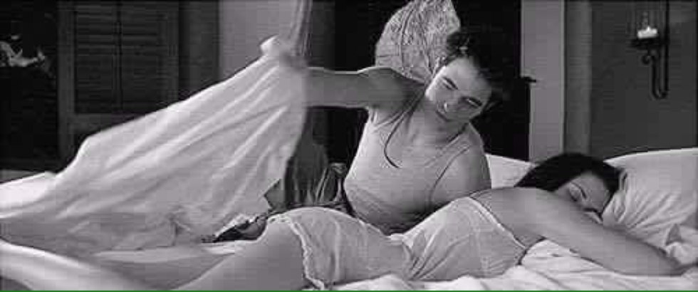 Caresses before going to bed