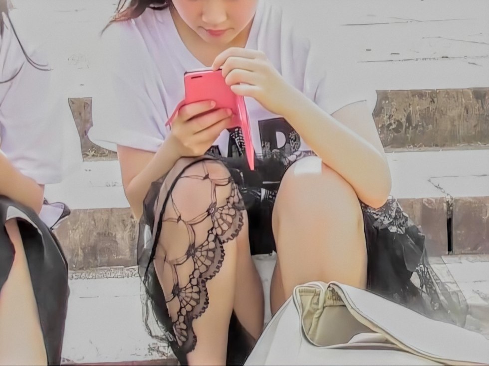 Elizabeth Olsen lifted up a dress