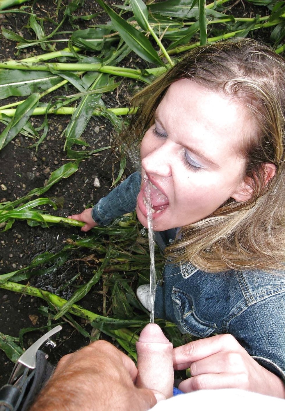 Mature blowjobs in the car