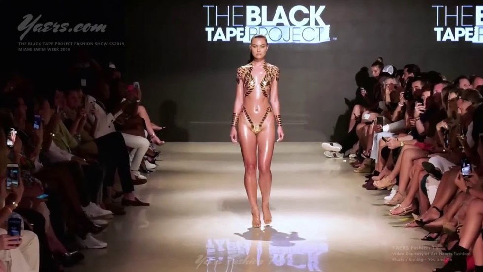 Charlie Le Minda Charlie Le 2020