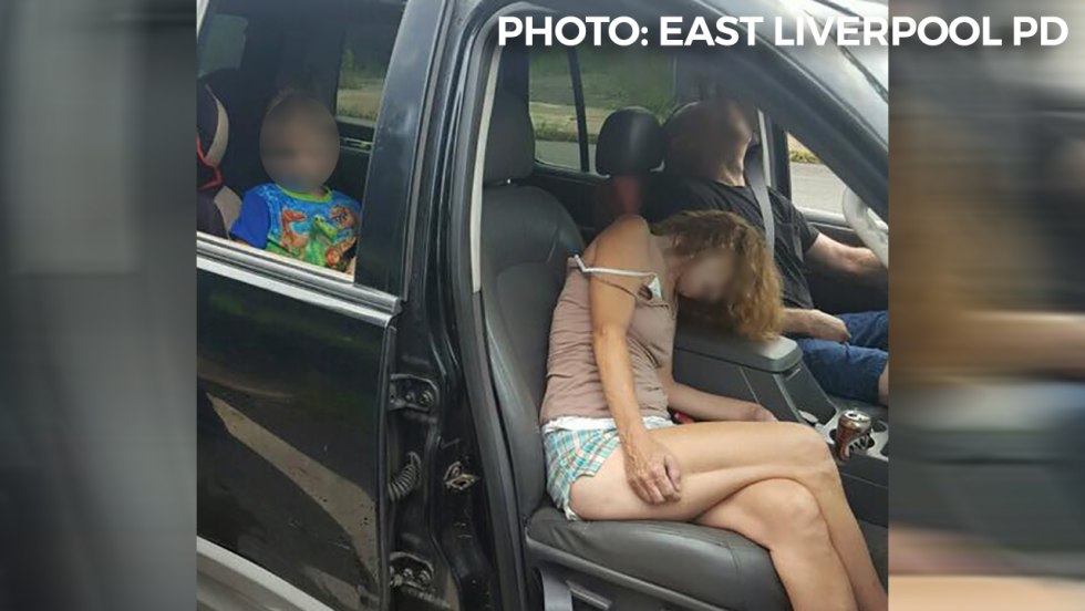 Voyeurist on Turk bus