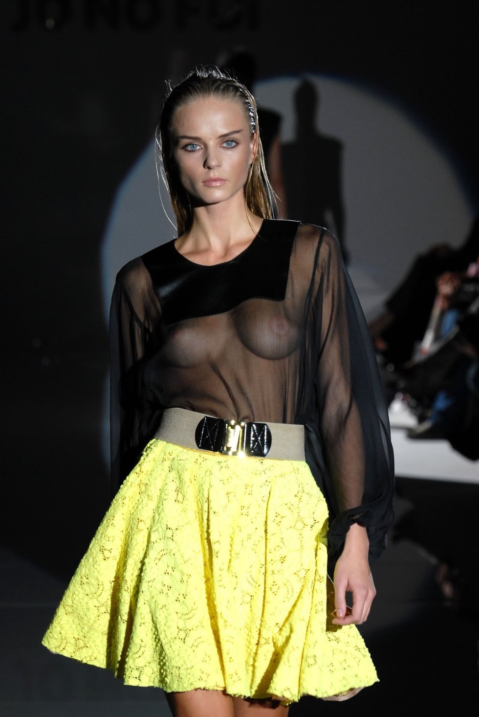 Charlie Le Minda Charlie Le NakeD