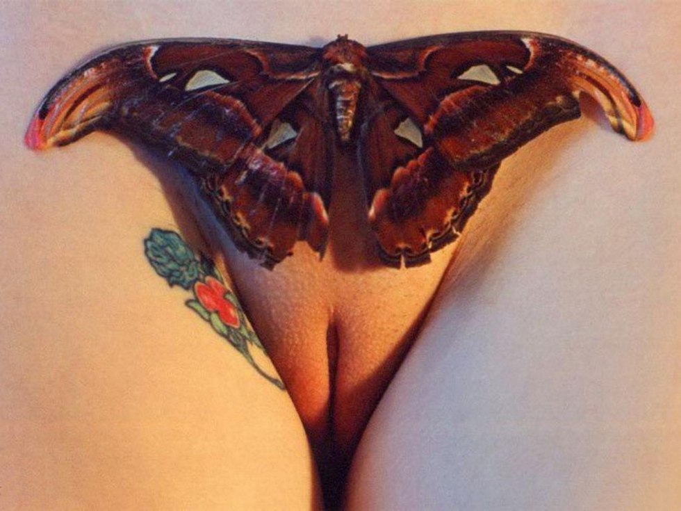 Intimate tattoos on the pope