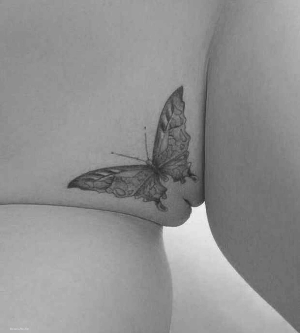 Women's intimate tattoos