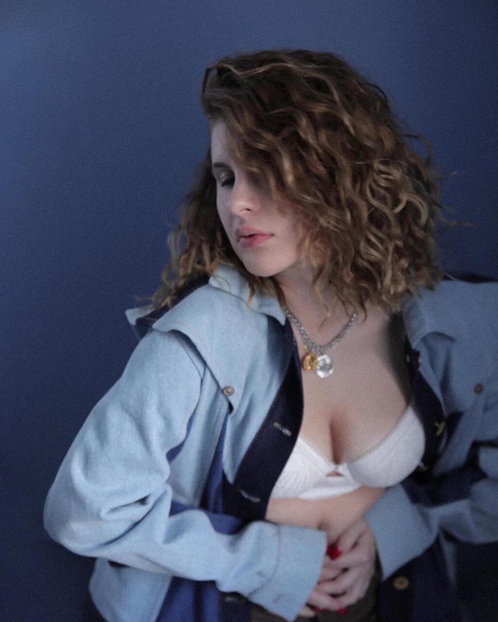 Anna Tsukanova-Kott naked