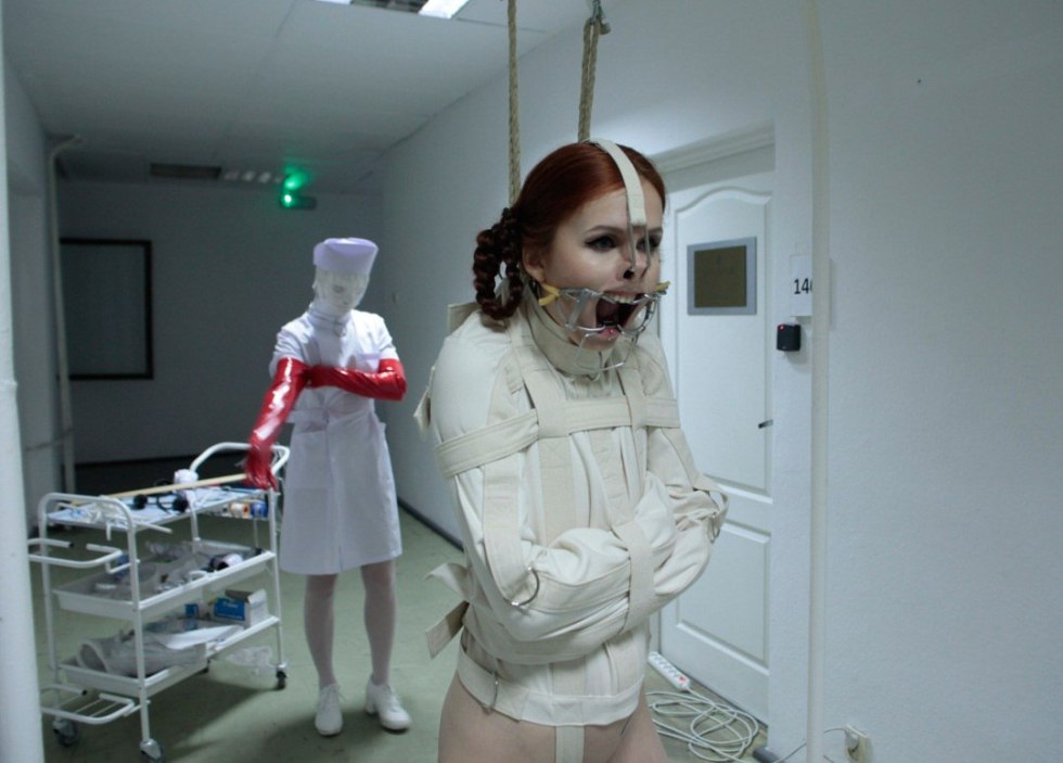 Friends of the murdered at the table