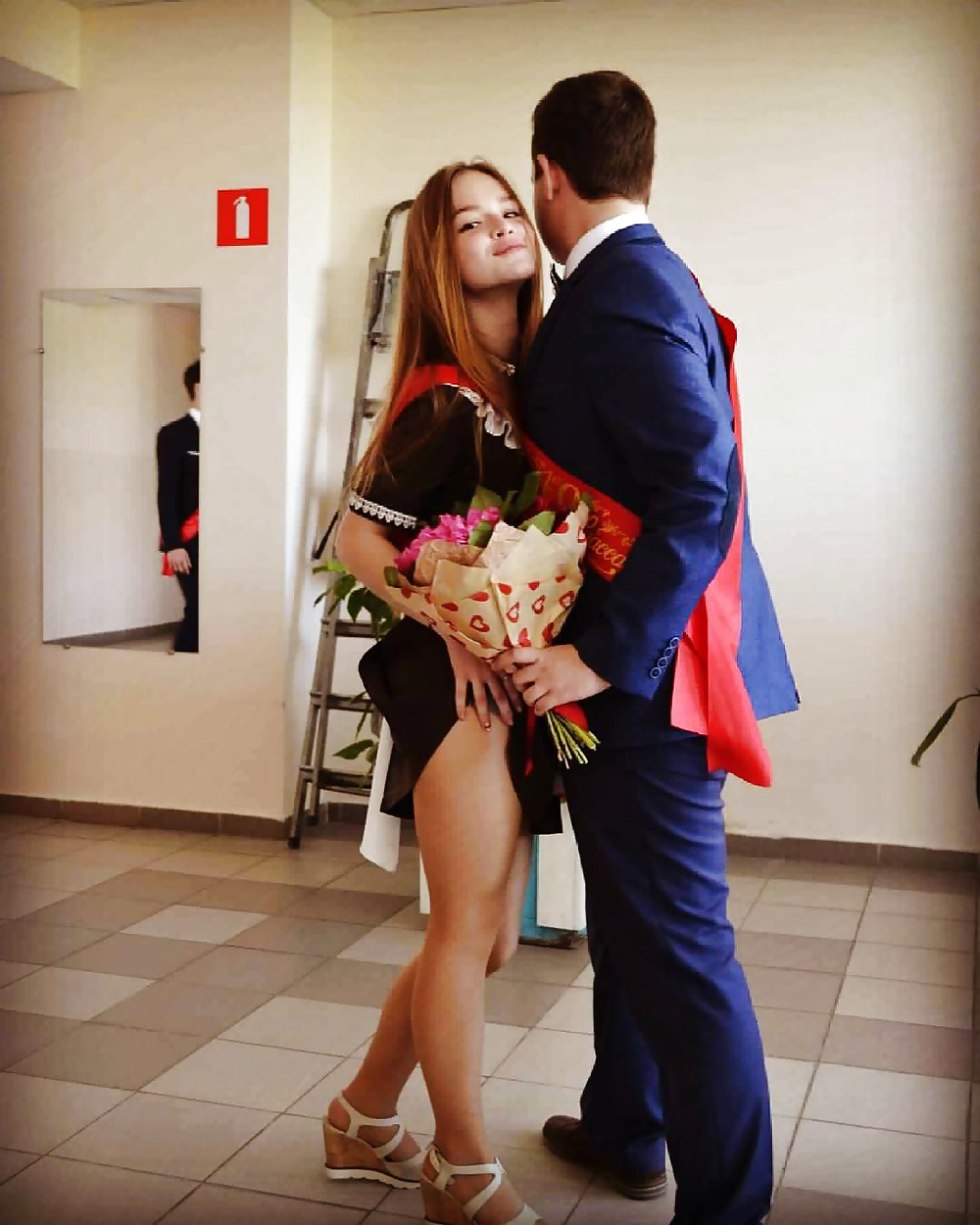 Fastes of social networks 18