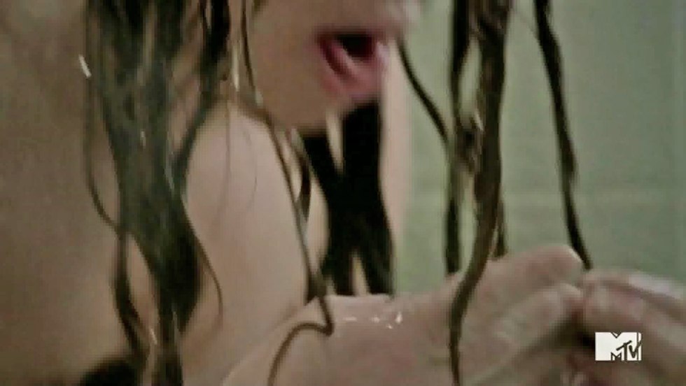 Hallnd Roden Naked Wolf