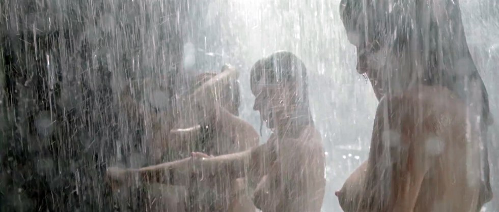 Anastasia Mikulchina Bath