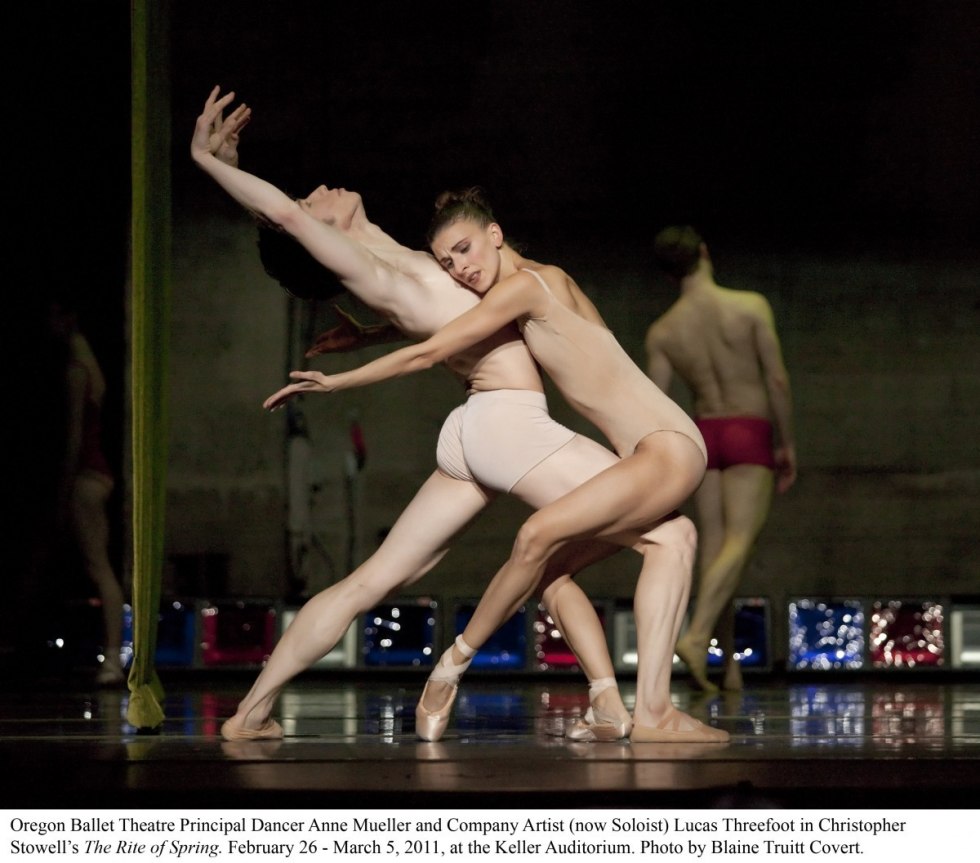 Modern dances are naked
