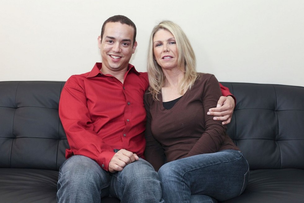 Mature masturbated the guy