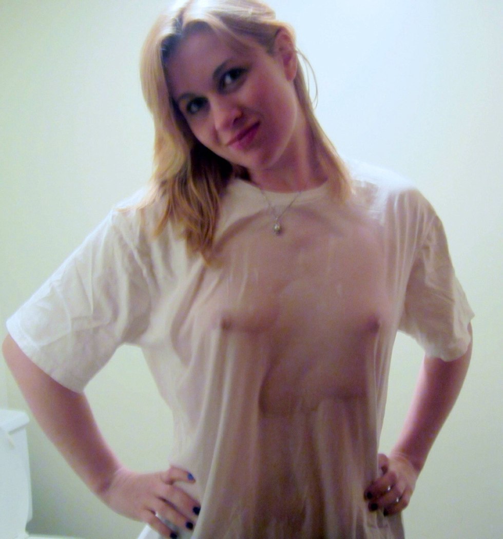 Small chest in a transparent T -shirt