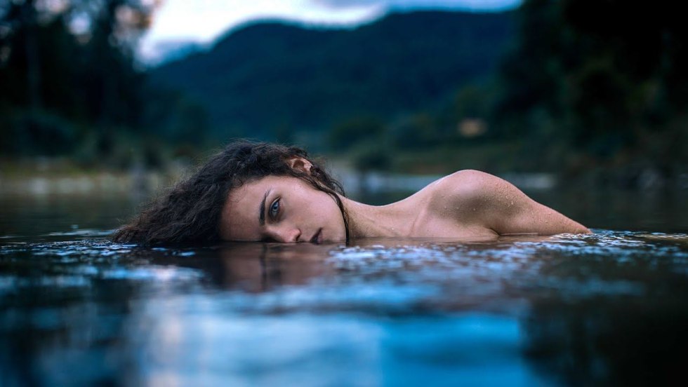Photoshoot in the water