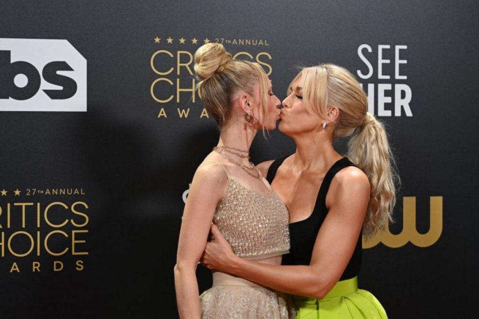 Hannah Weddingham chest