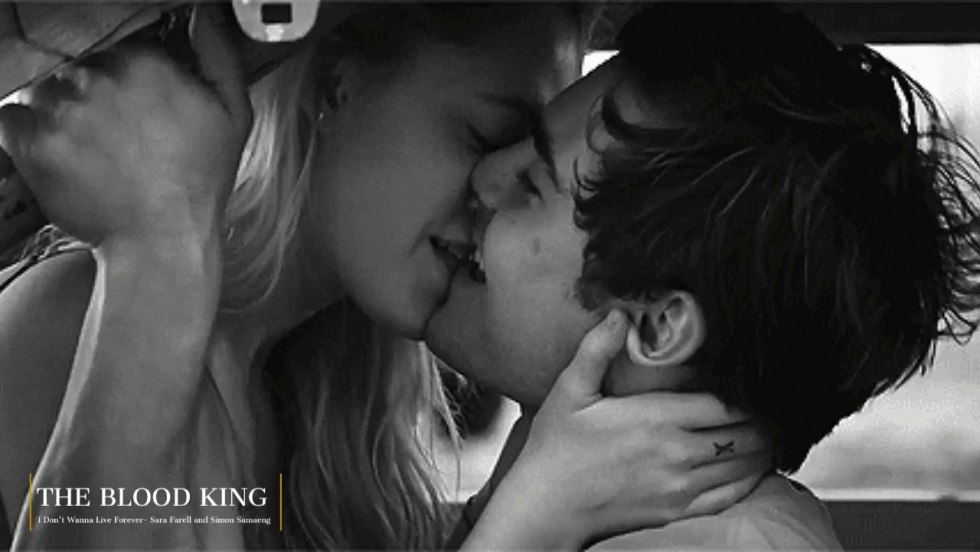 Passionate kisses gifs