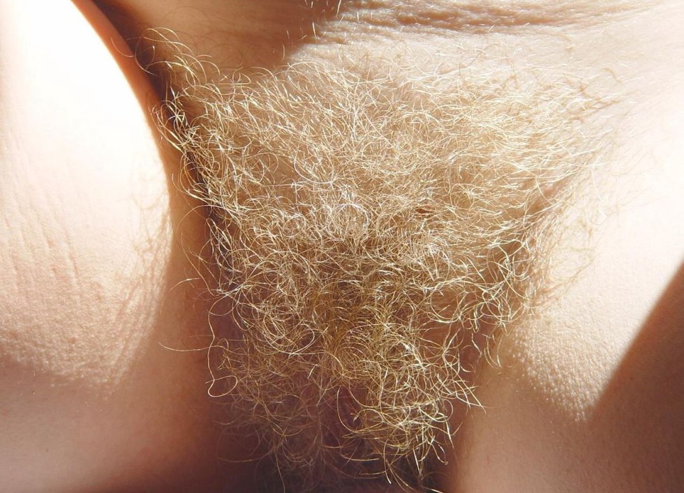 Staining of pubic hair