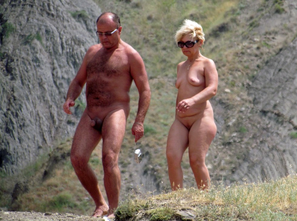 Mature nudist Valentina