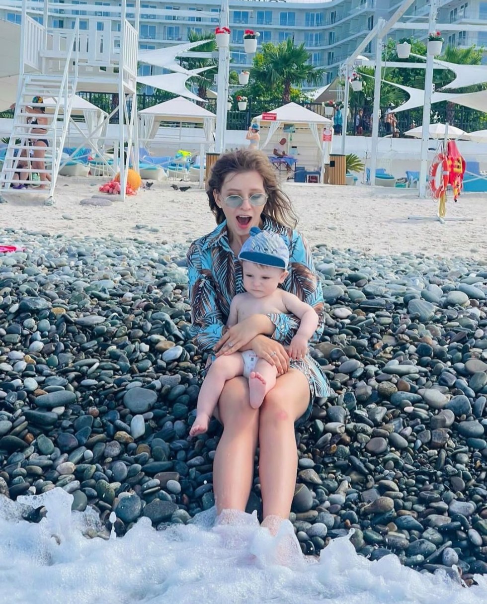 Lisa Arzamasova with her son