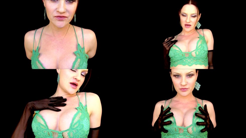 Paisley Pepper aka Farrah Valentine Footjob