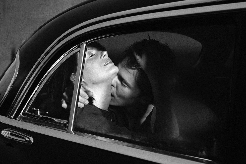 Kiss in the car