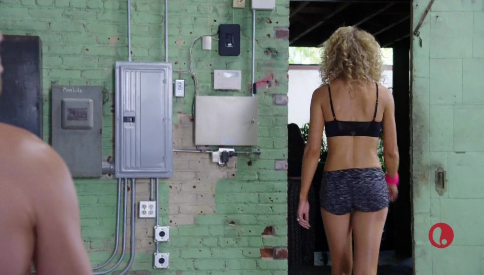 Model Kelly Brook Toples