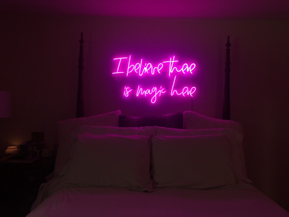 Neon inscription in the bedroom